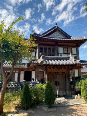 Gyodong Gaon